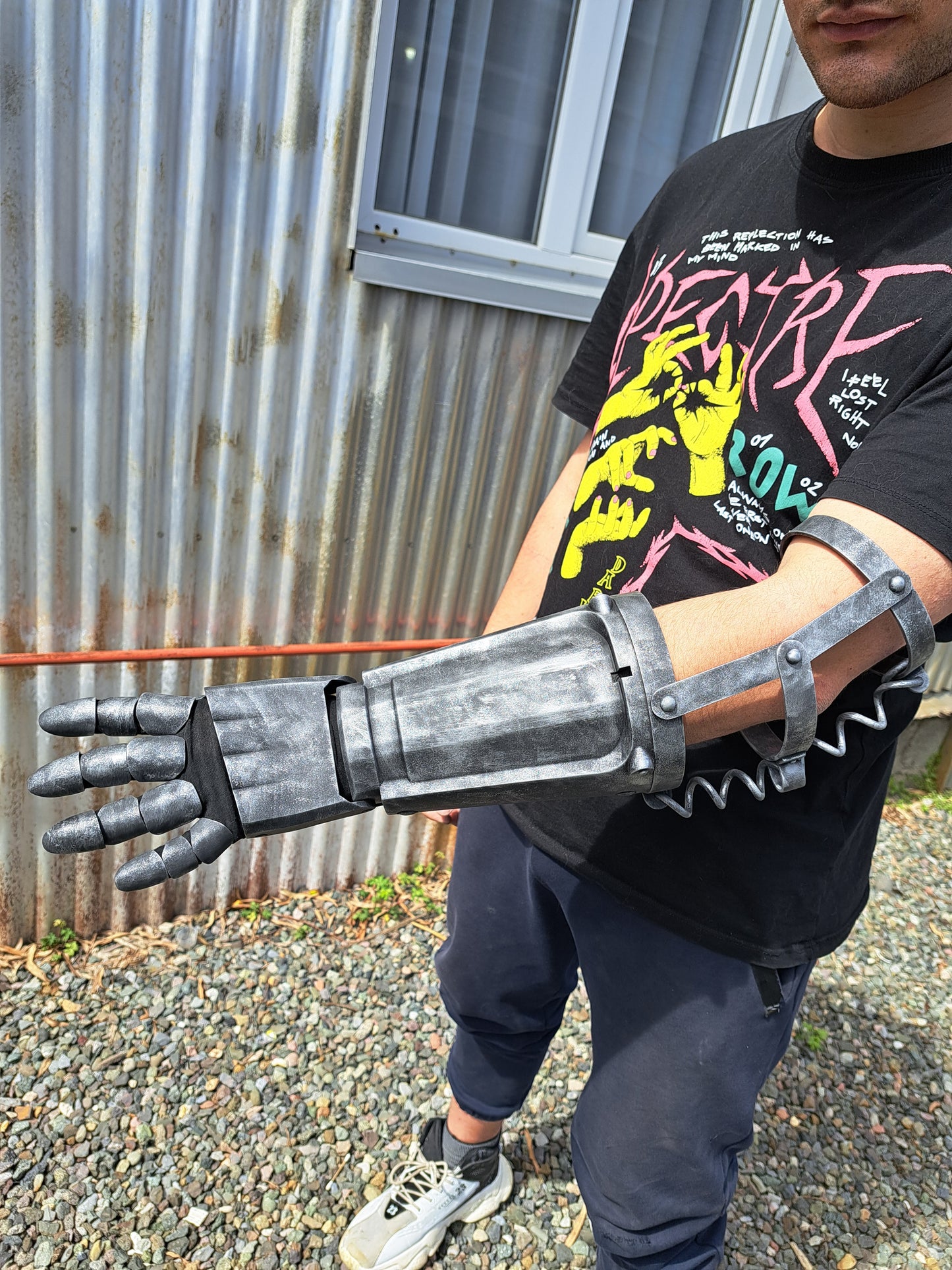Berserk Guts arm