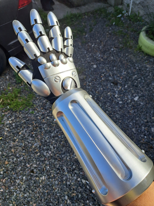 Fullmetal Alchemist Edward automail arm