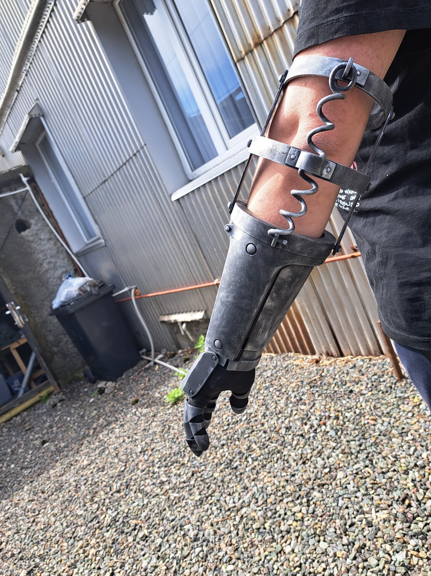 Berserk Guts arm
