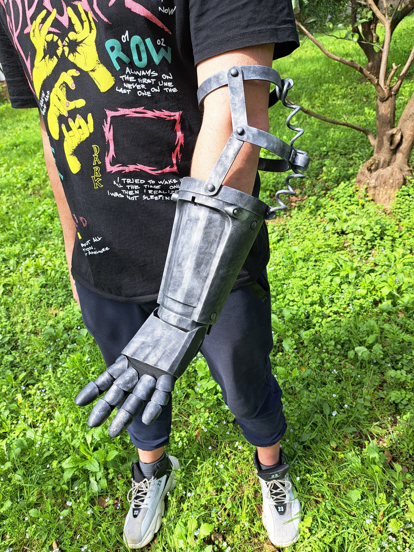 Berserk Guts arm
